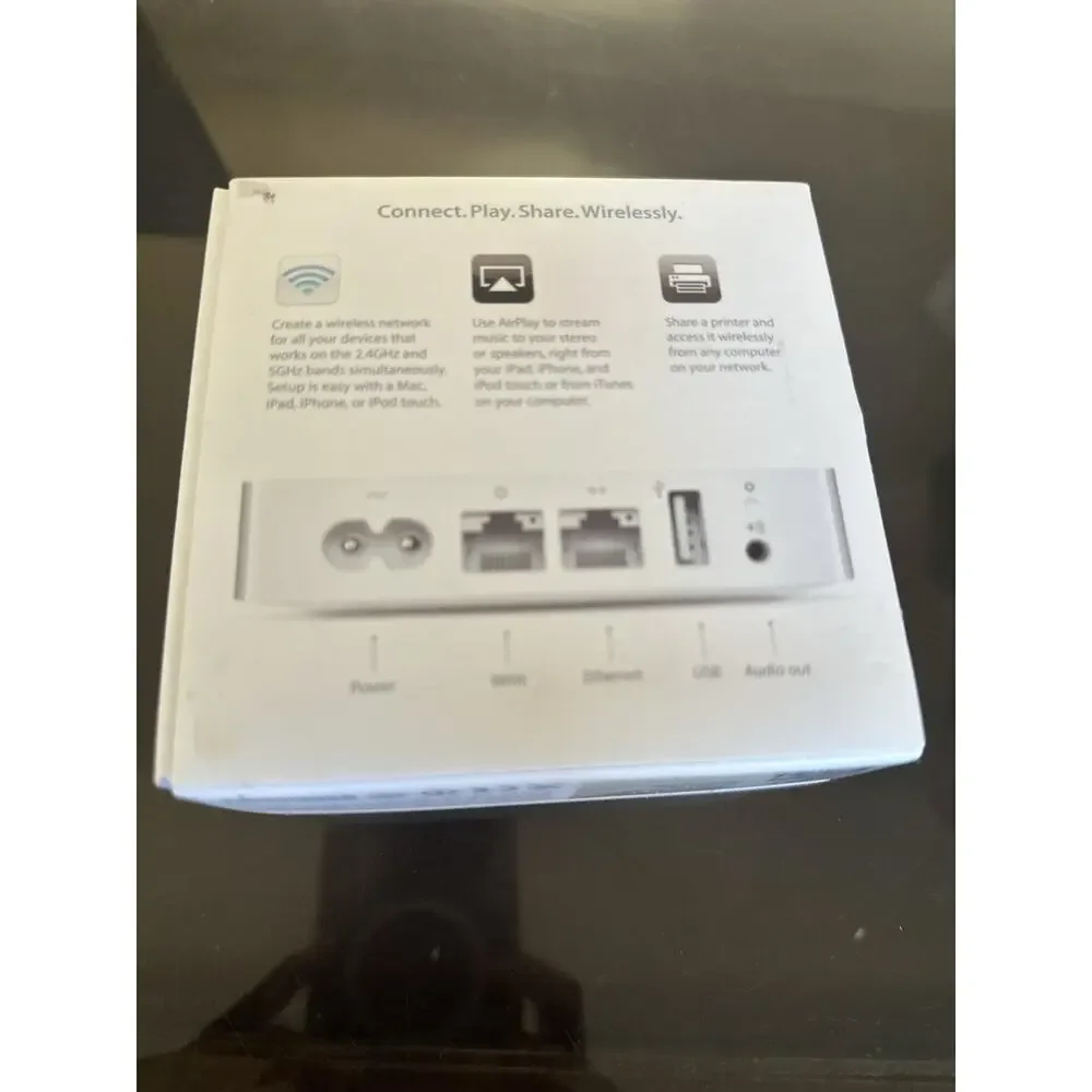 Apple AirPort Express A1392 MC414LL/A 2nd Gen WiFi Router w/ Box Cable Manual